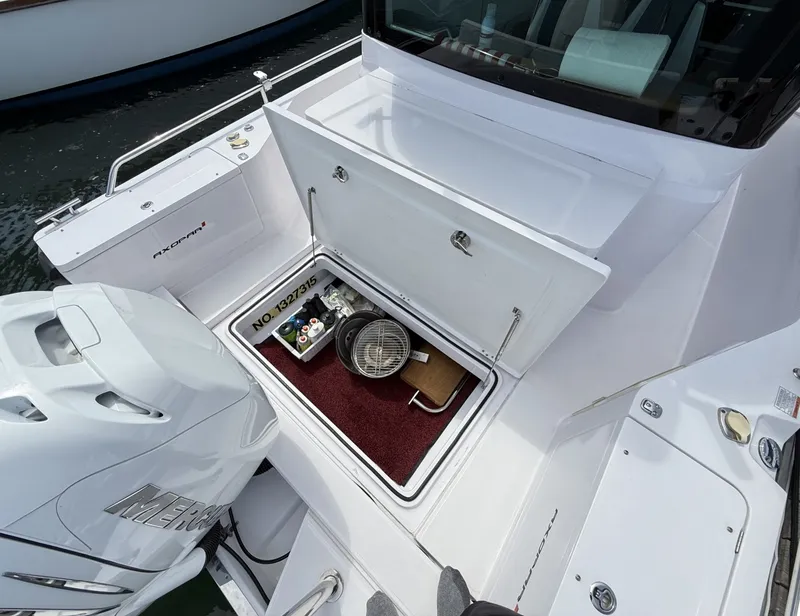 Slide: The Image of Axopar 28 Cabin 2022 - 7400426