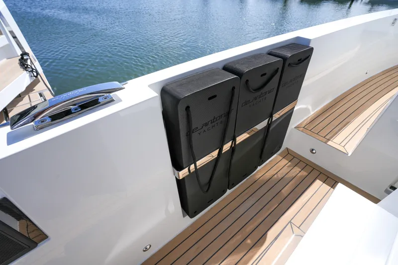 Slide: The Image of De Antonio Yachts D32 2027 - 7671317