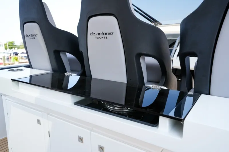 Slide: The Image of De Antonio Yachts D32 2027 - 7400257