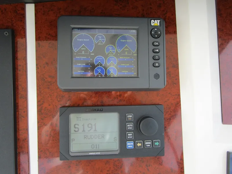 Slide: The Image of New CAT Engine Panel - 8604637