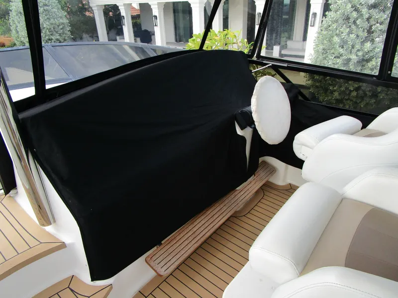 Slide: The Image of Full Helm Cover - 8604616