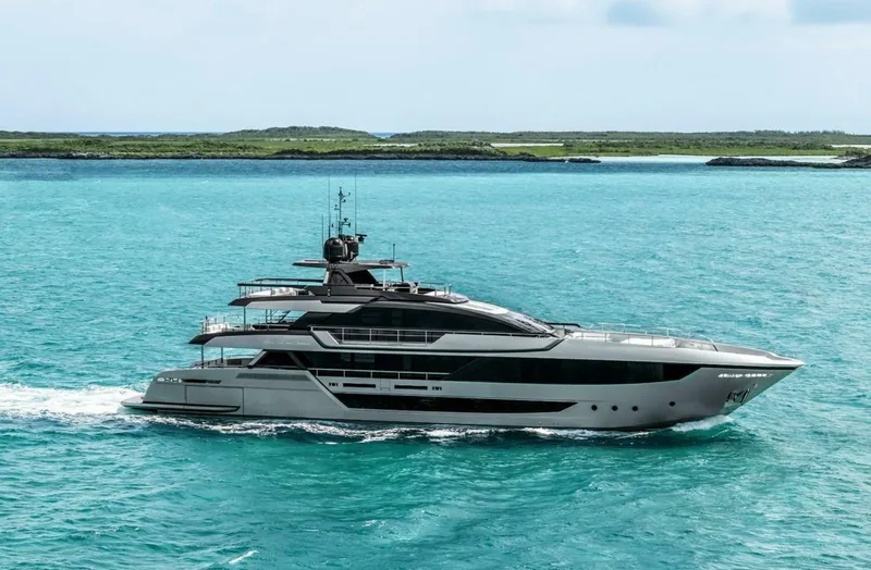 Slide: The Image of Riva Bellissima 2023 - 7400722