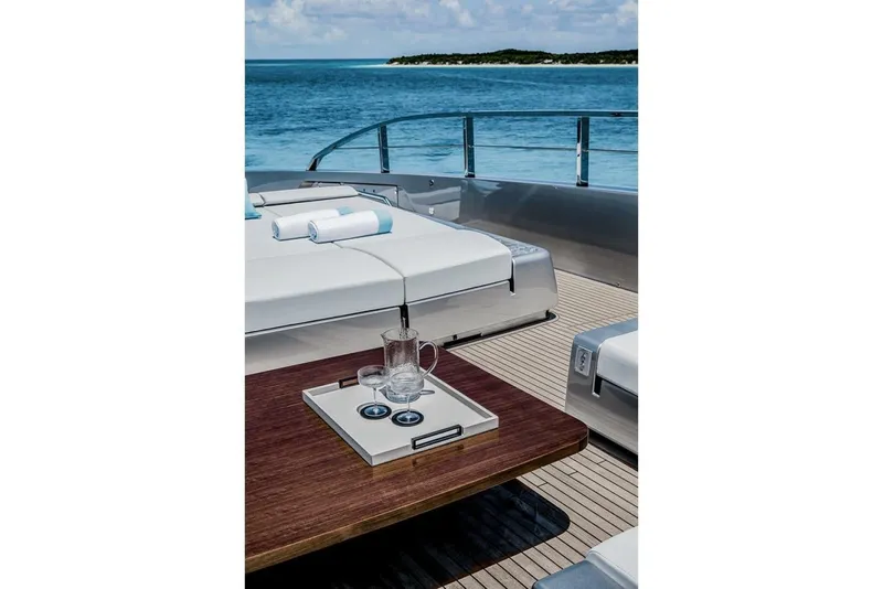 Slide: The Image of Riva Bellissima 2023 - 7400738