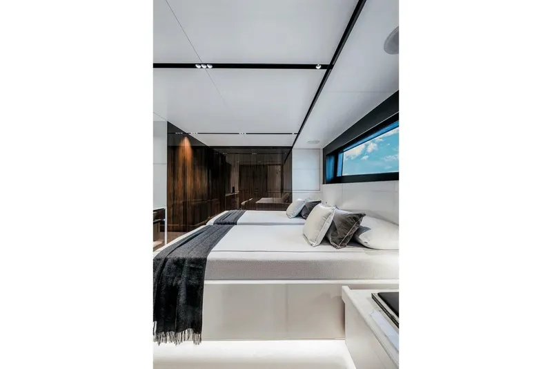 Slide: The Image of Riva Bellissima 2023 - 7400772