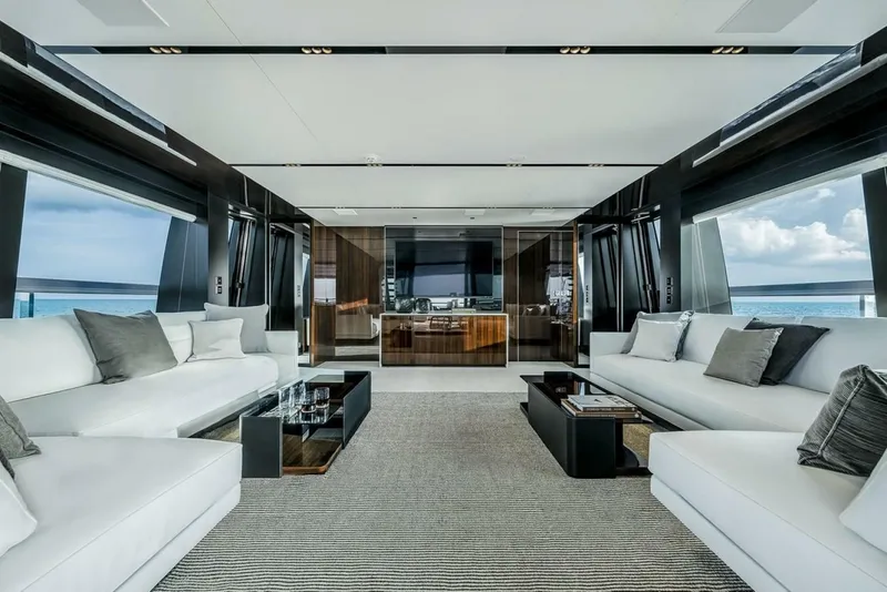 Slide: The Image of Riva Bellissima 2023 - 7400747