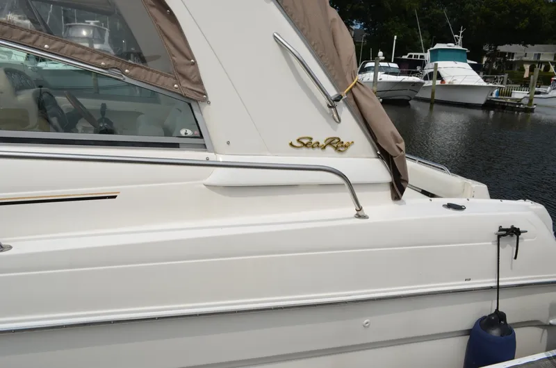 Slide: The Image of Sea Ray Sundancer 1998 - 7401298