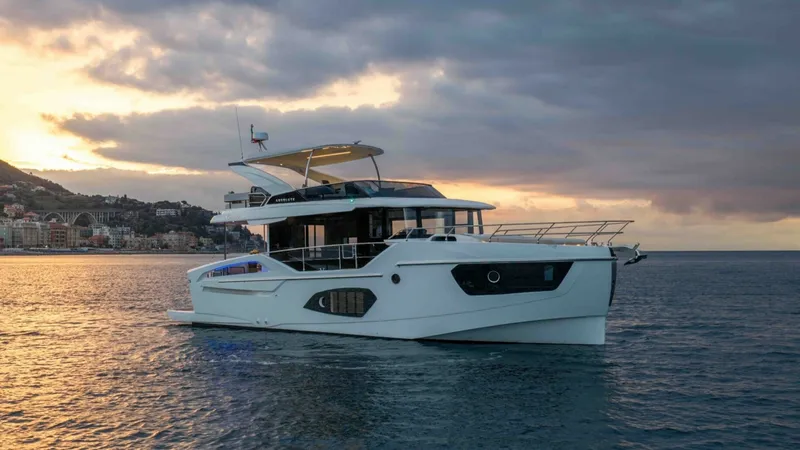 Slide: The Image of Absolute_Navetta50_08-scaled - 7403808