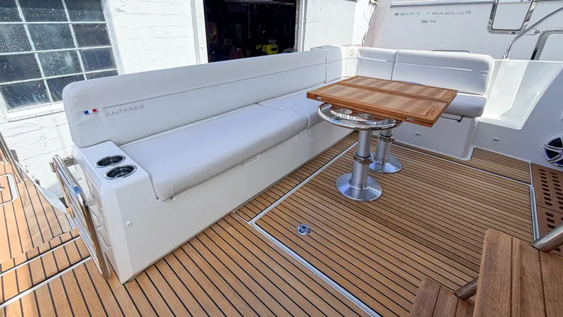 Slide: The Image of Beneteau Antares 12 Fly 2027 - 7843239