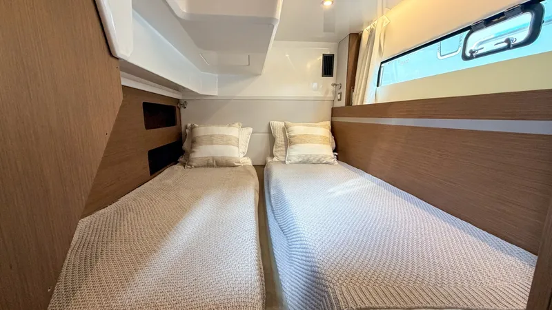 Slide: The Image of Beneteau Antares 12 Fly 2027 - 7843247