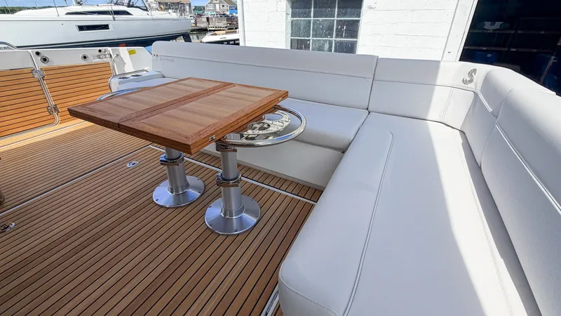 Slide: The Image of Beneteau Antares 12 Fly 2027 - 7843240