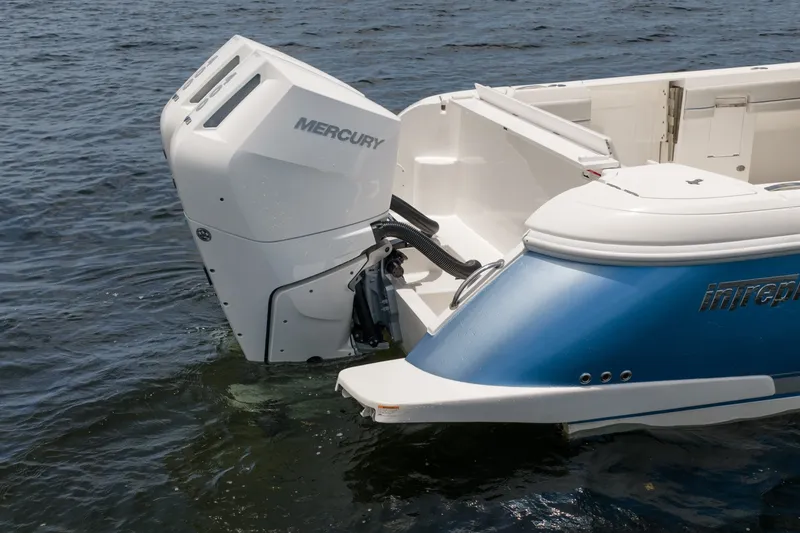 Slide: The Image of Intrepid 345 Nomad FE 2023 - 7405000