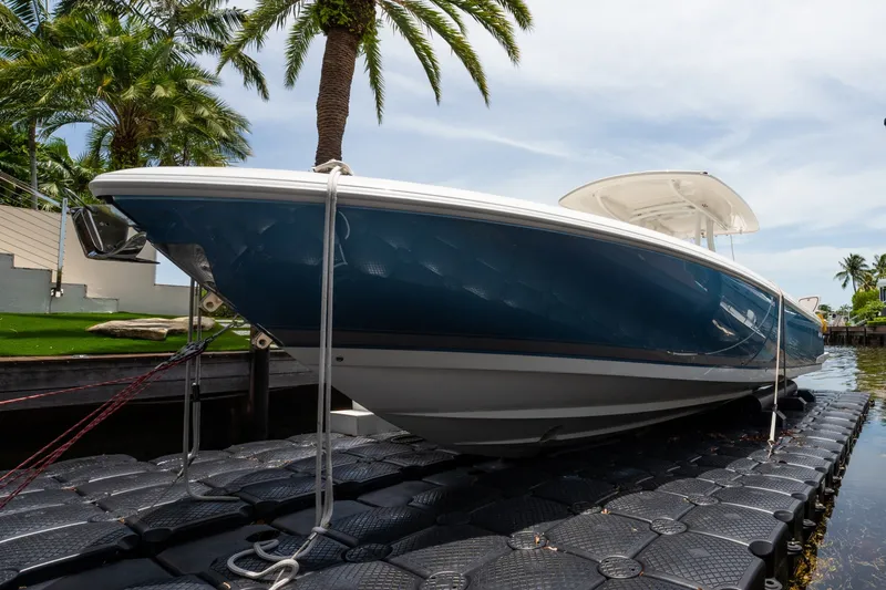 Slide: The Image of Intrepid 345 Nomad FE 2023 - 7405010