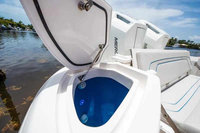 Slide: The Image of Intrepid 345 Nomad FE 2023 - 7405014