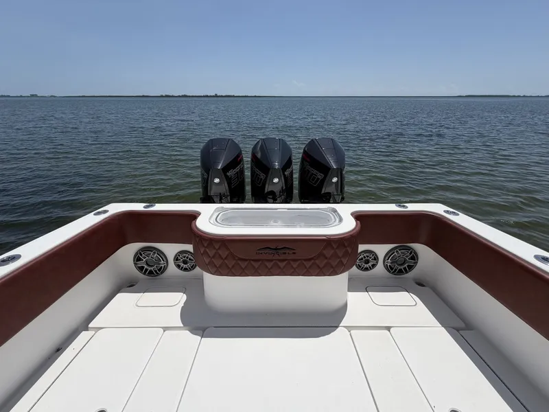 Slide: The Image of Invincible 36 - Cockpit 2007 Invincible 36 Open Fisherman - 7684488