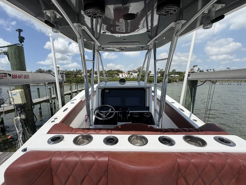Slide: The Image of Invincible 36 - Helm 2007 Invincible 36 Open Fisherman - 7684486
