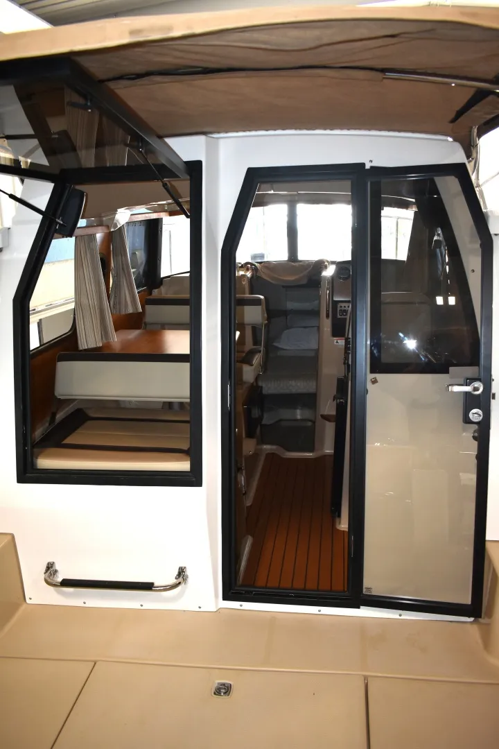 Slide: The Image of Ranger Tug R23 2019 - 7405792
