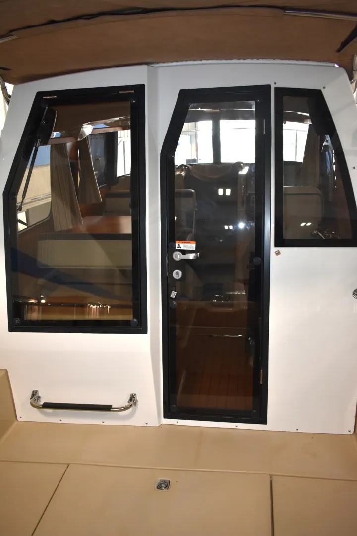 Slide: The Image of Ranger Tug R23 2019 - 7405791