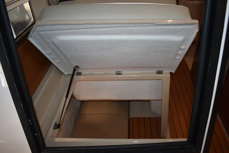 Slide: The Image of Ranger Tug R23 2019 - 7405799