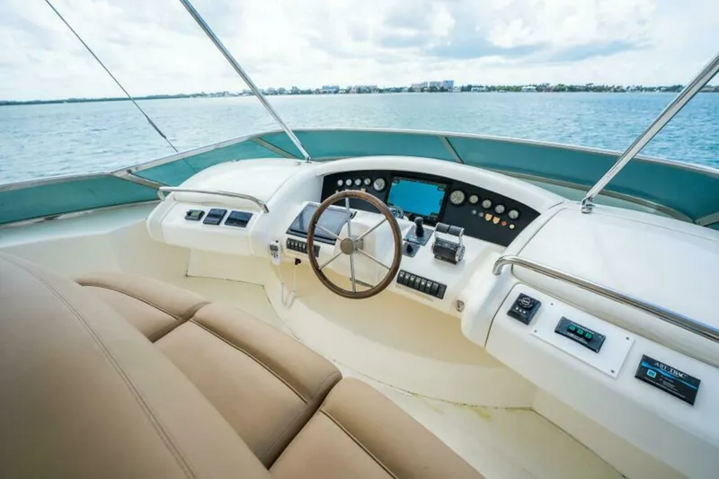 Slide: The Image of Azimut 80 Carat 2004 - 7405430