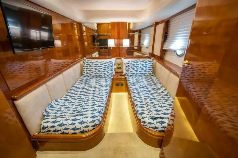 Slide: The Image of Azimut 80 Carat 2004 - 7405456