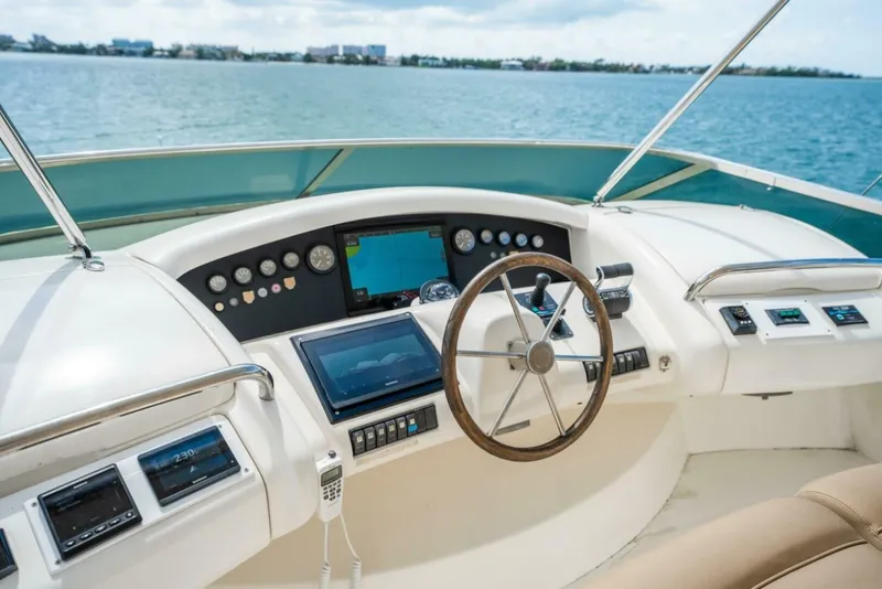 Slide: The Image of Azimut 80 Carat 2004 - 7405431