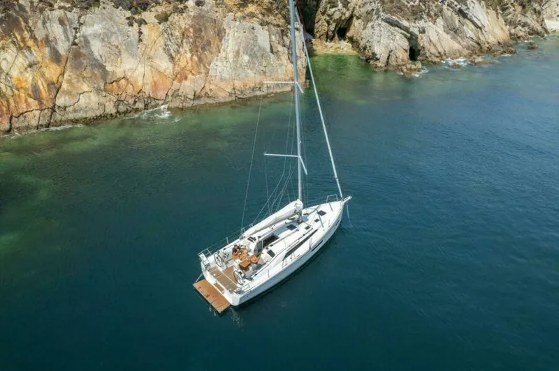 Slide: The Image of Beneteau Oceanis 37.1 2027 - 7405749