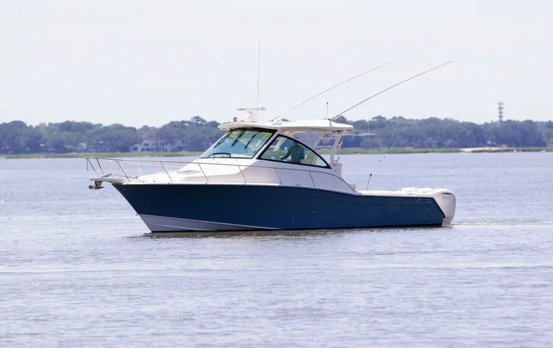 Slide: The Image of Grady-White 370 Express 2020 - 7405882