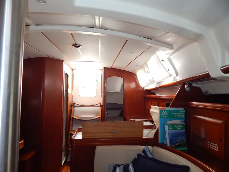 Slide: The Image of Beneteau 373 2005 - 7722975