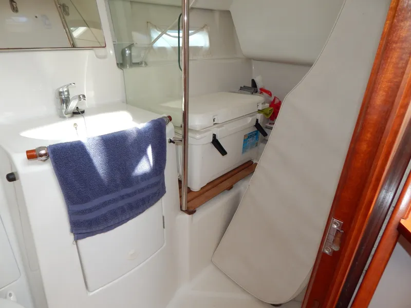 Slide: The Image of Beneteau 373 2005 - 7722969