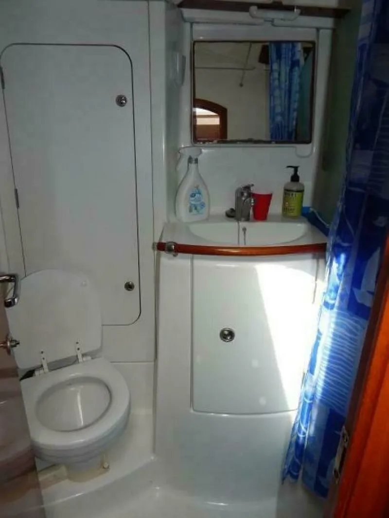 Slide: The Image of Beneteau 373 2005 - 7405930