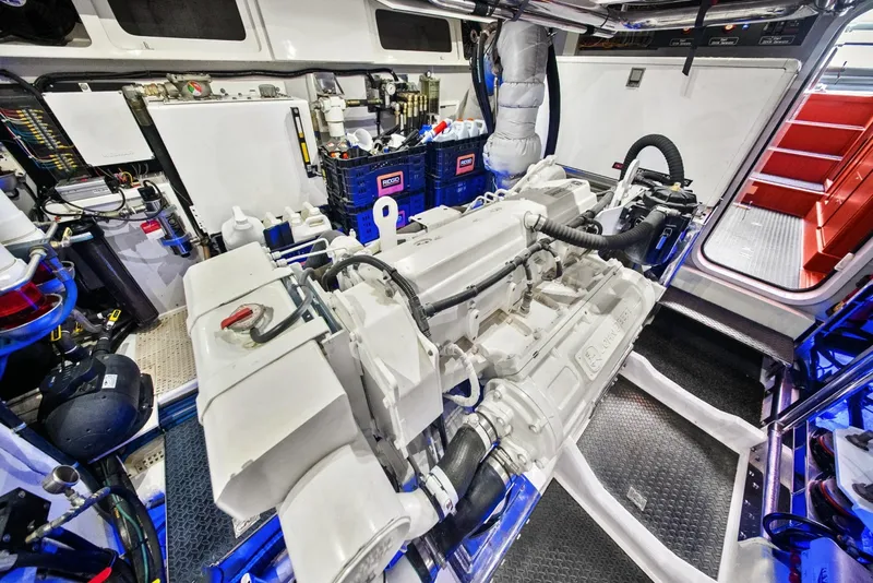 Slide: The Image of Hampton Endurance 658 2015 - 7406384