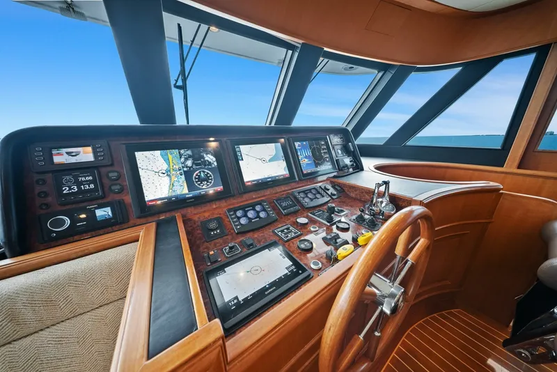 Slide: The Image of Hampton Endurance 658 2015 - 7406315