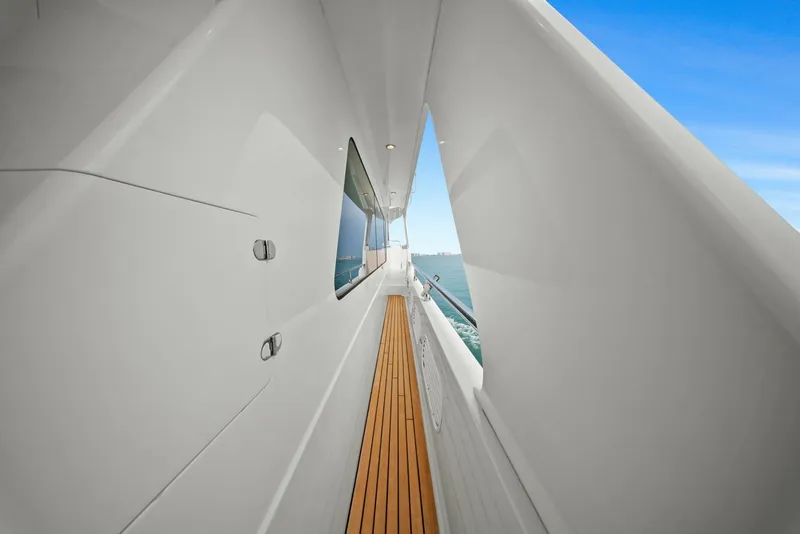 Slide: The Image of Hampton Endurance 658 2015 - 7406333