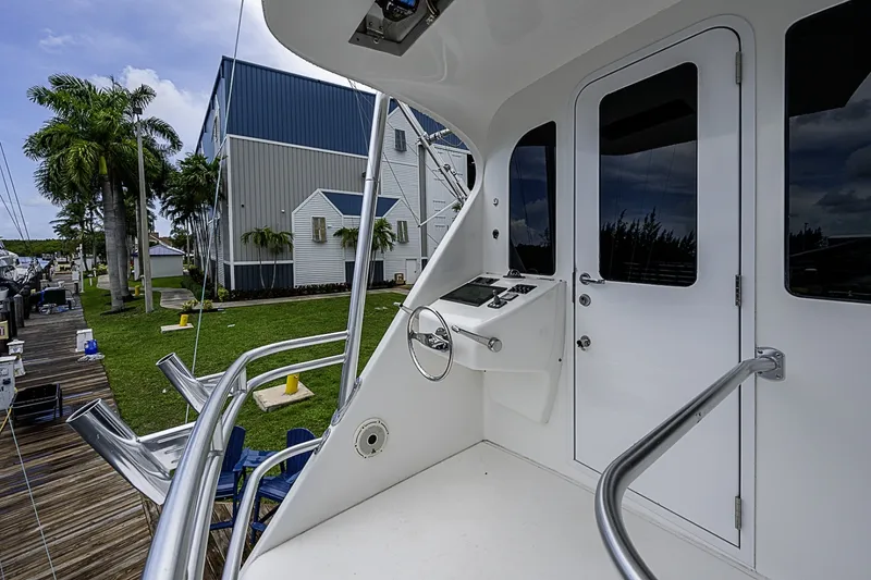Slide: The Image of Viking 76 Enclosed Bridge 2011 - 7406252