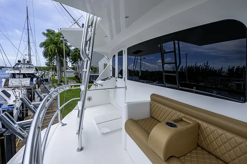 Slide: The Image of Viking 76 Enclosed Bridge 2011 - 7406250