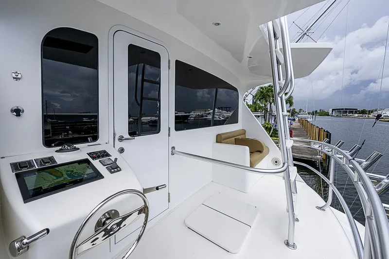 Slide: The Image of Viking 76 Enclosed Bridge 2011 - 7656868