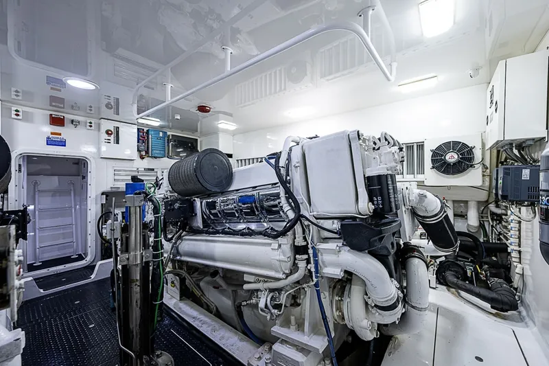 Slide: The Image of Viking 76 Enclosed Bridge 2011 - 7656971