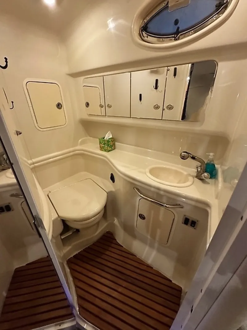Slide: The Image of Sea Ray 320 Sundancer 2007 - 7406607