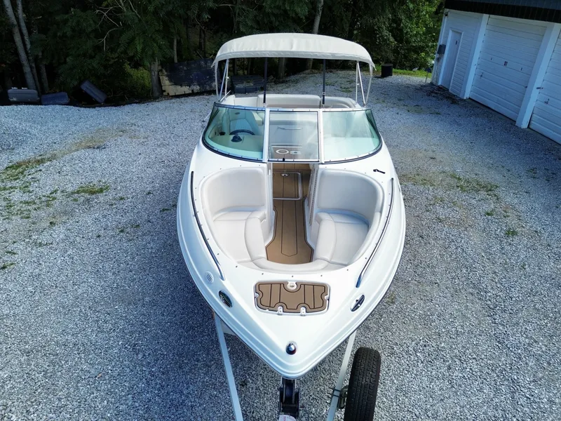 Slide: The Image of Chaparral 230 SSi Bowrider 2002 - 7406722