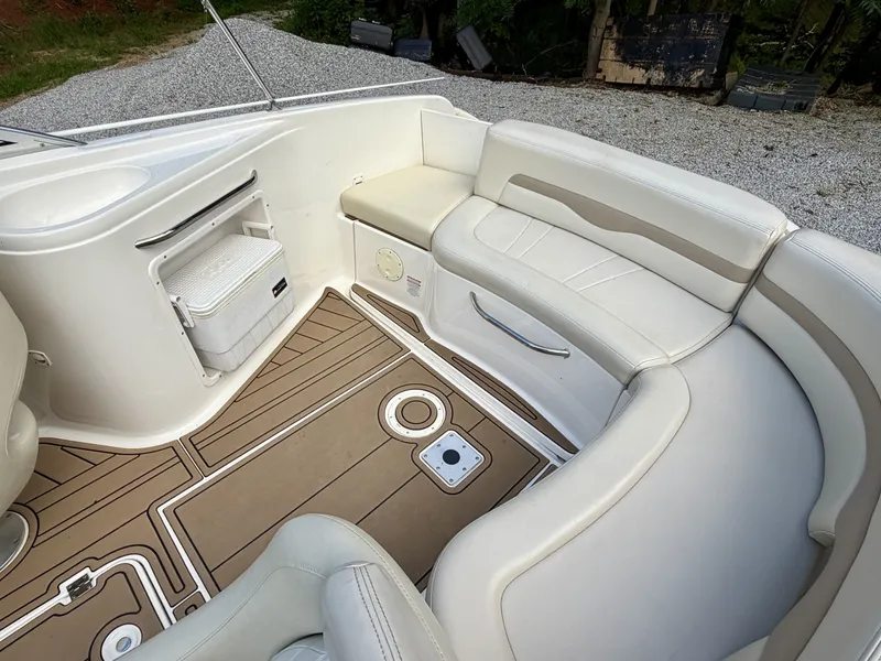 Slide: The Image of Chaparral 230 SSi Bowrider 2002 - 7406904