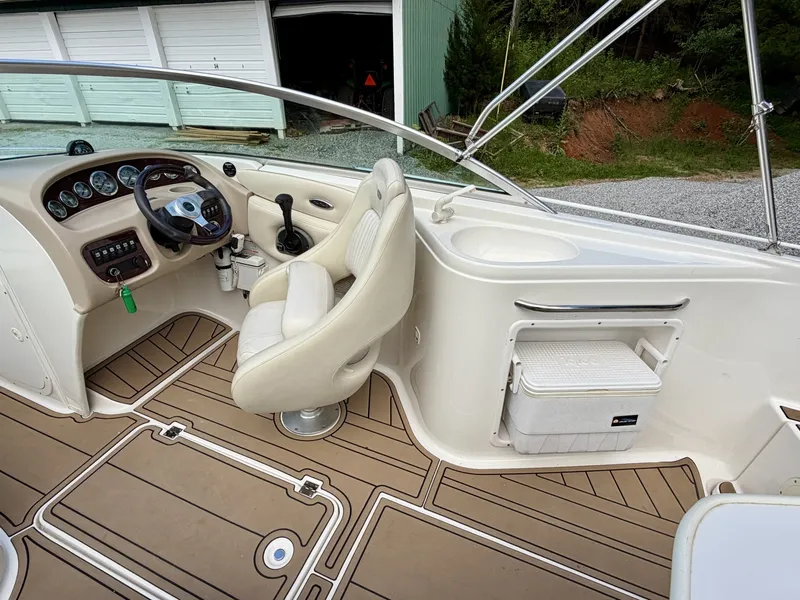 Slide: The Image of Chaparral 230 SSi Bowrider 2002 - 7406810