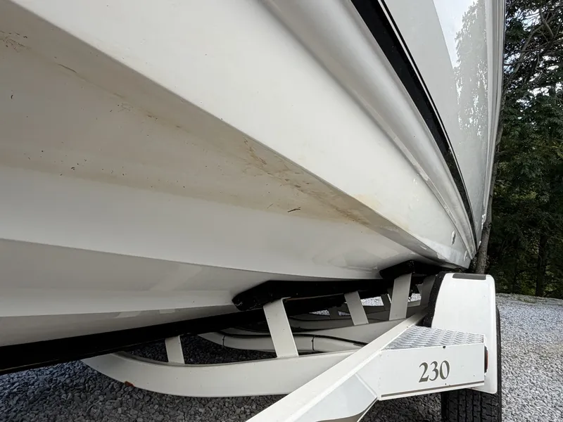 Slide: The Image of Chaparral 230 SSi Bowrider 2002 - 7407042