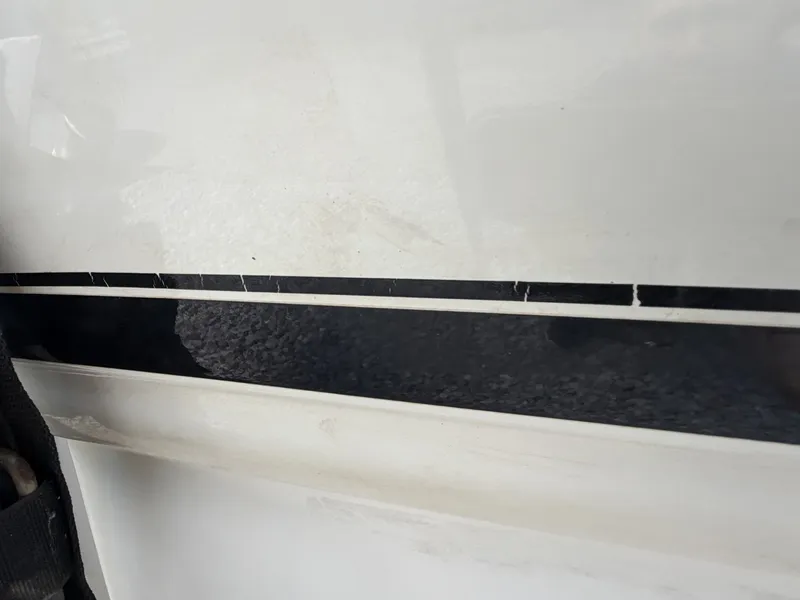 Slide: The Image of Chaparral 230 SSi Bowrider 2002 - 7406978