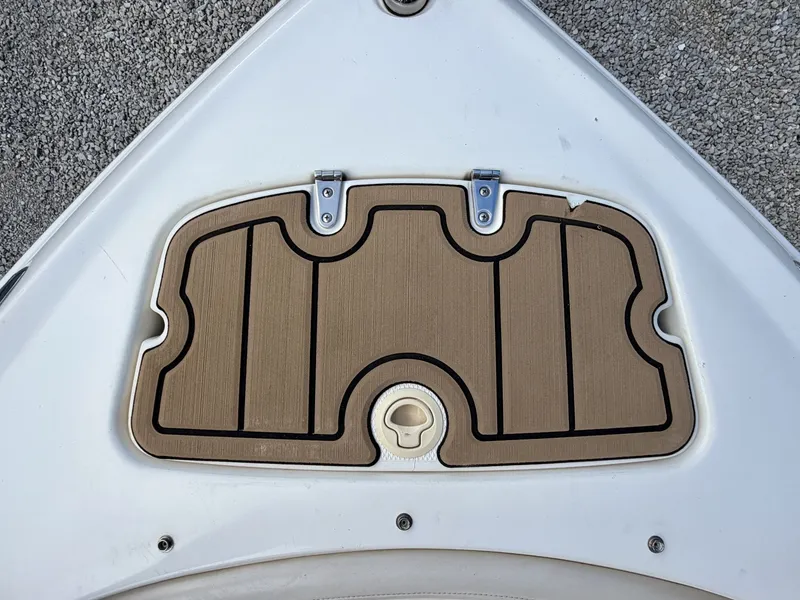 Slide: The Image of Chaparral 230 SSi Bowrider 2002 - 7406885