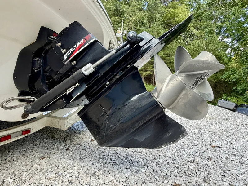 Slide: The Image of Chaparral 230 SSi Bowrider 2002 - 7406935