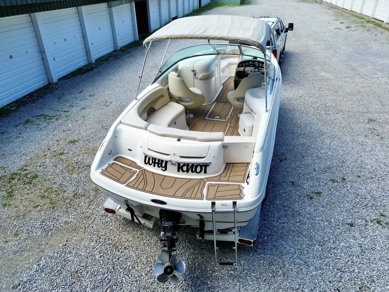 Slide: The Image of Chaparral 230 SSi Bowrider 2002 - 7406715