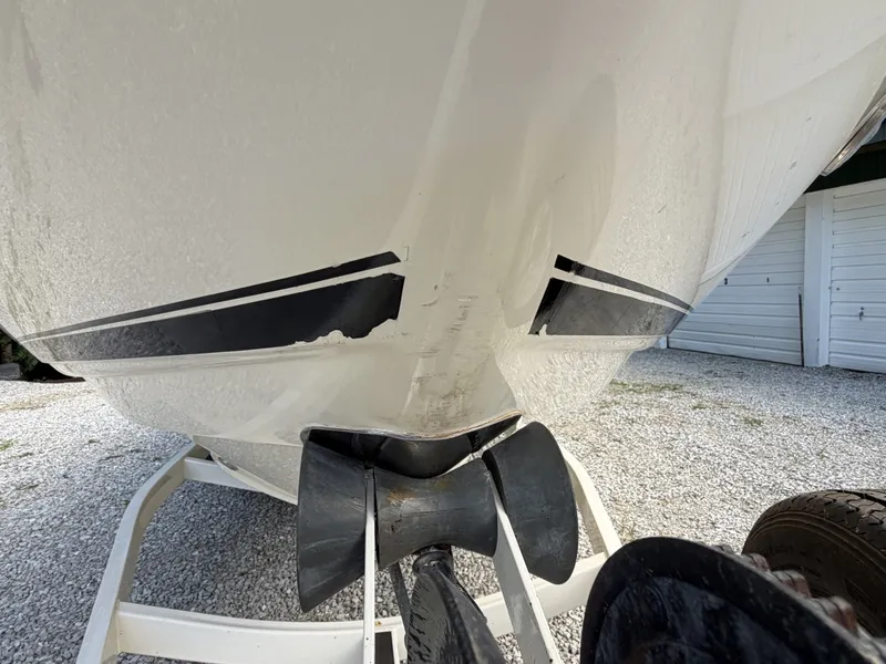 Slide: The Image of Chaparral 230 SSi Bowrider 2002 - 7406987