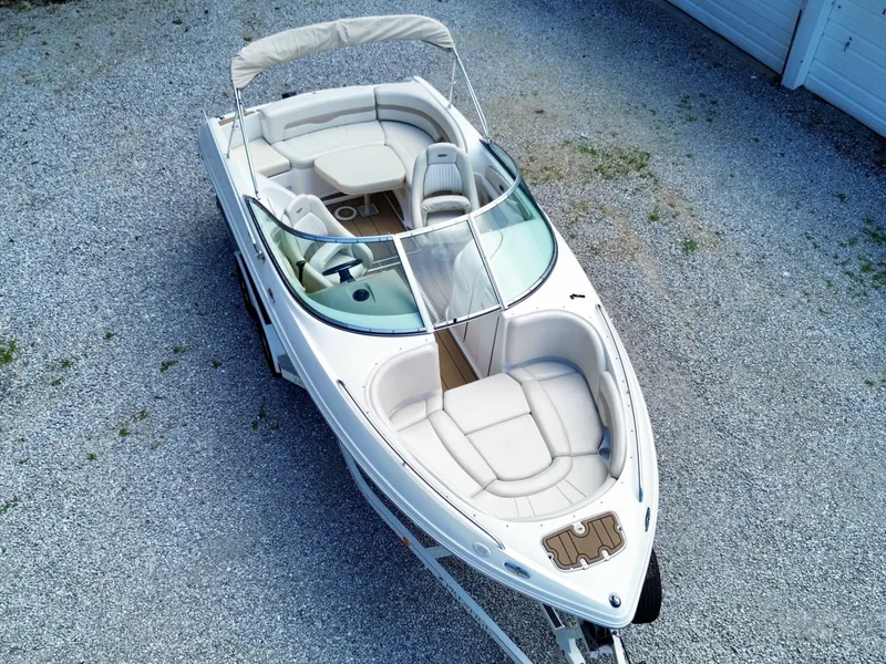 Slide: The Image of Chaparral 230 SSi Bowrider 2002 - 7406741