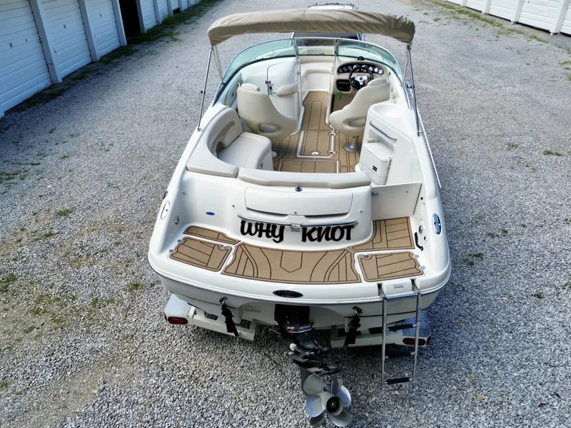 Slide: The Image of Chaparral 230 SSi Bowrider 2002 - 7406728