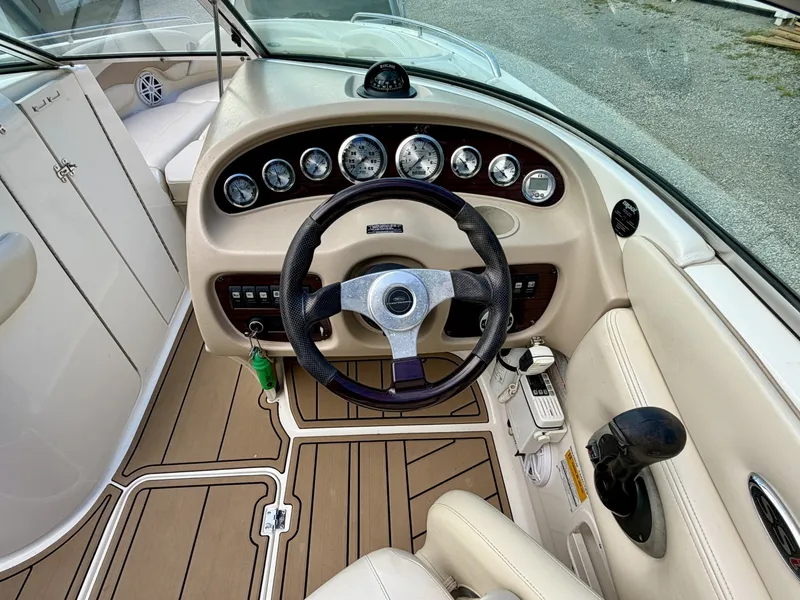 Slide: The Image of Chaparral 230 SSi Bowrider 2002 - 7406830